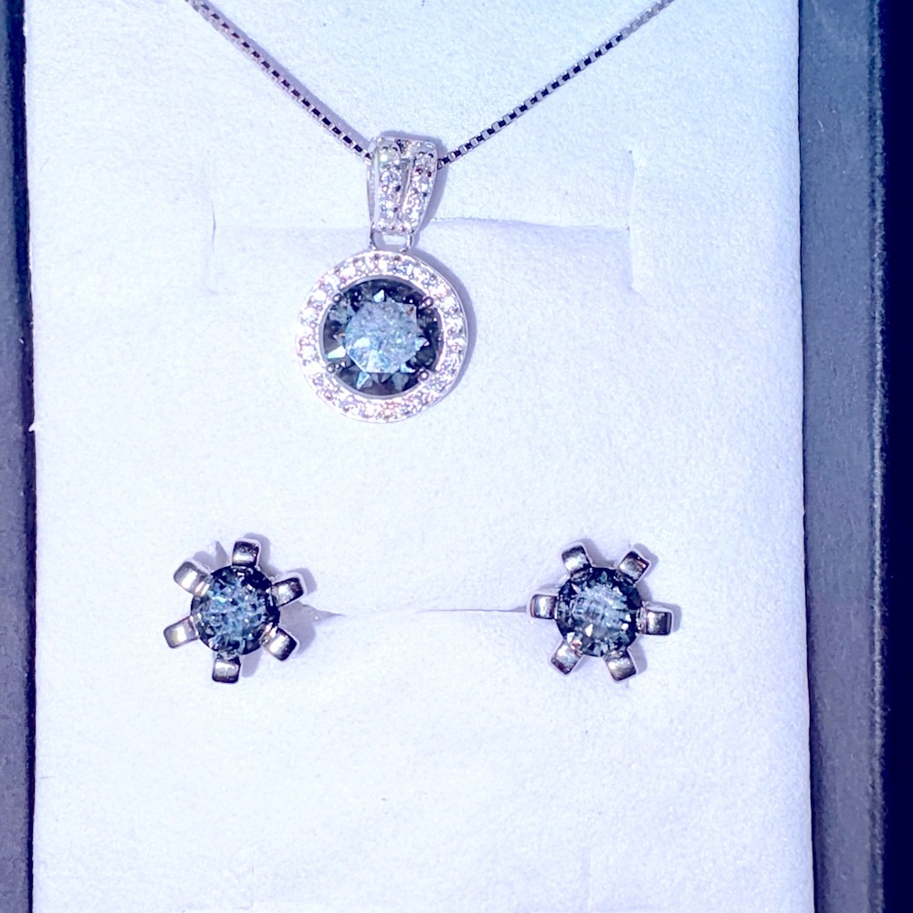 Gray 1Ct Moissanite set total weight 2ct . Earring .5 , necklace center stone.